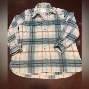 Plaid Women’s Plush Jacket Shirt in Green and Cream NWOT
